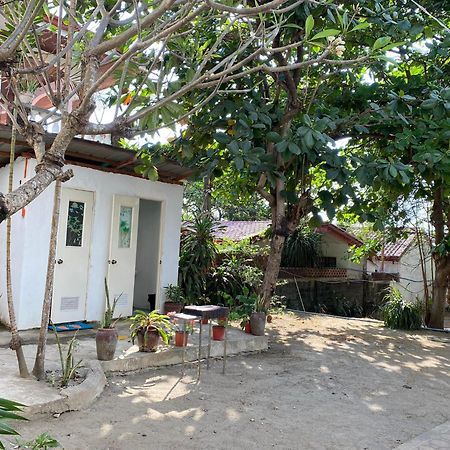 Exclusive Beachfront House At San Juan La Union 빌라 외부 사진